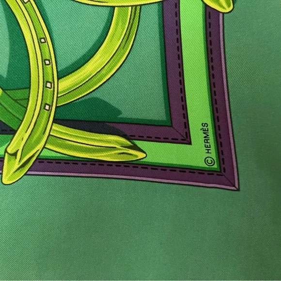 Hermès La Ronde Des Jockeys Silk Scarf. - Picture 10 of 16